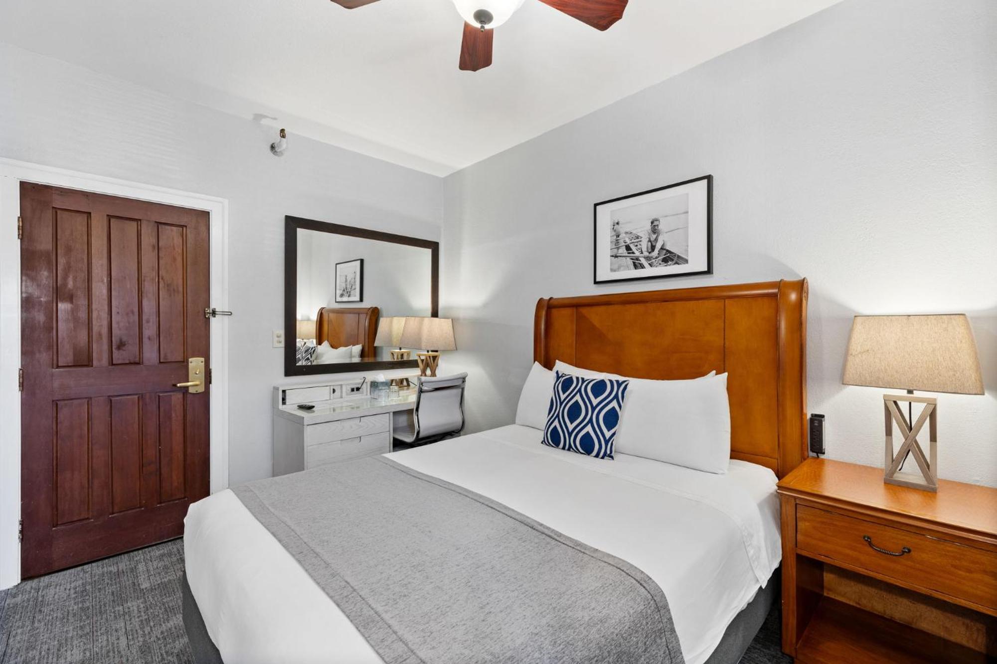 College Inn Hotel Сиатъл Екстериор снимка