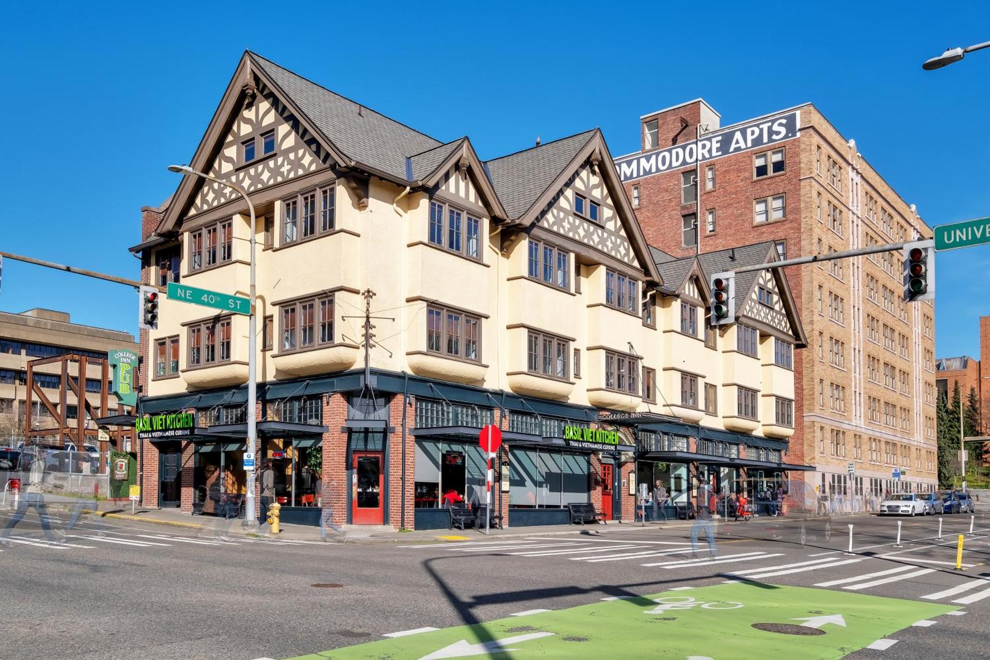 College Inn Hotel Сиатъл Екстериор снимка